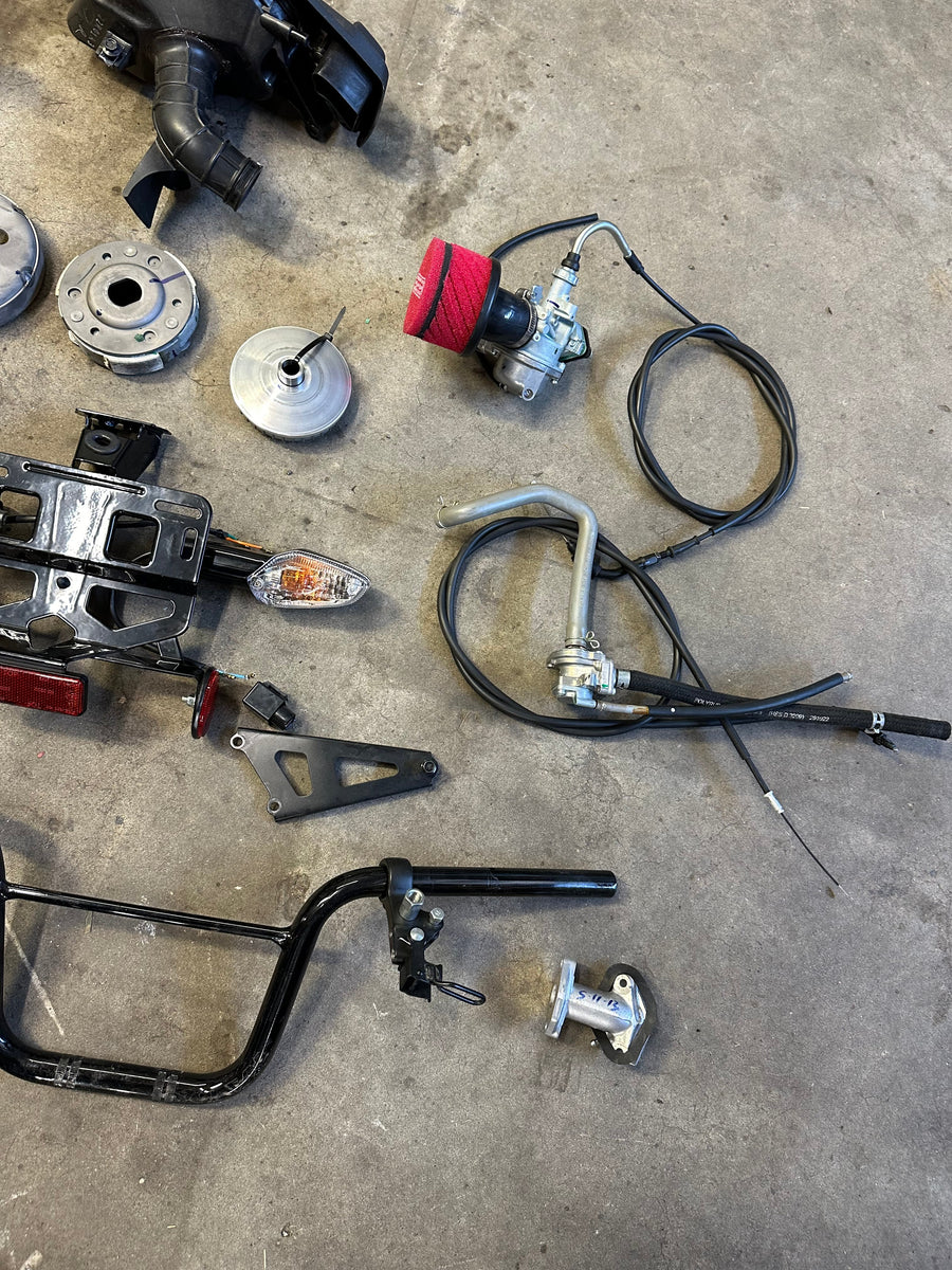 Honda Navi Parts lot