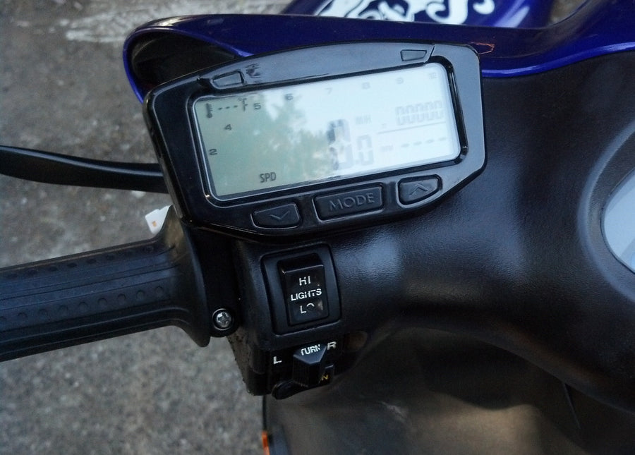 Trailtech Vapor Gauge LCD Backlit Speedometer Odometer with Extension - ScooterSwapShop